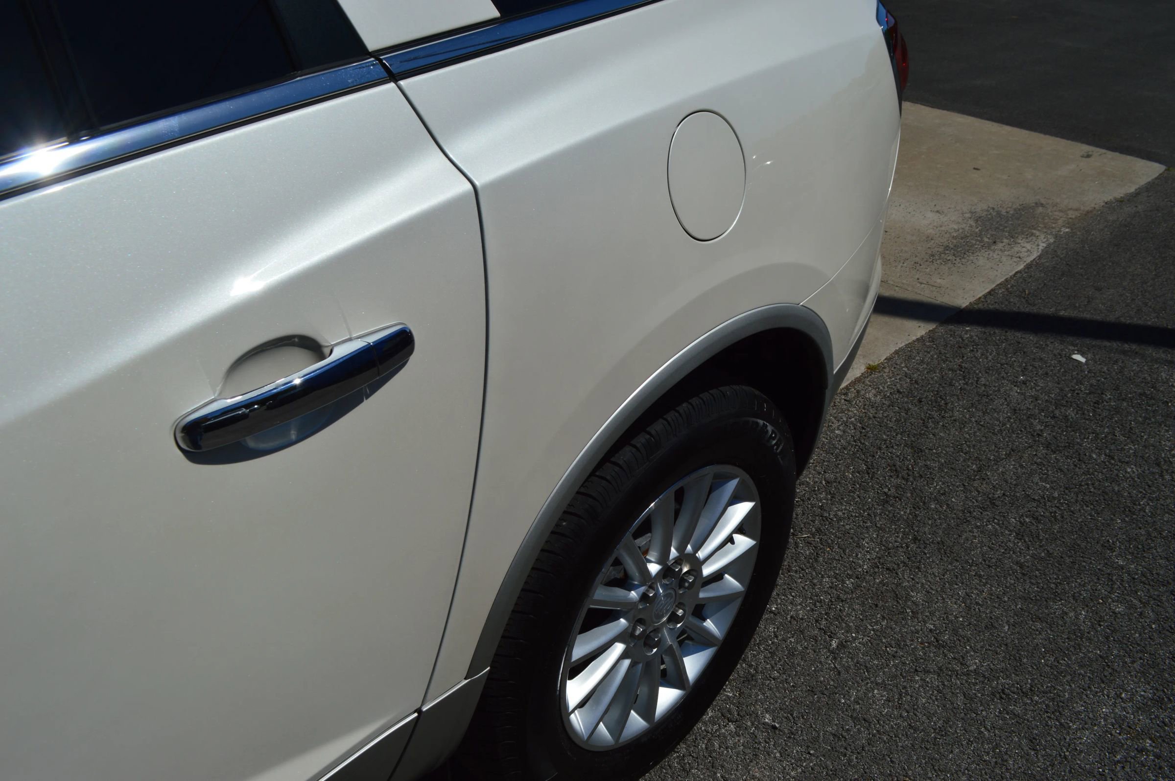 Used 2012 Buick Enclave Leather w/ Trailering Provision Package FWD image 4