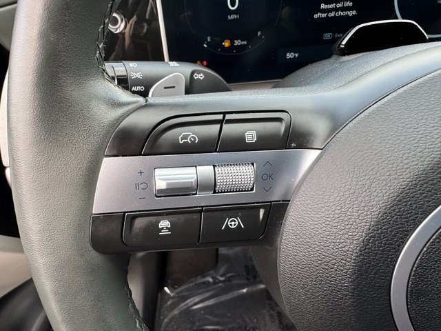 Used 2025 Hyundai Tucson Limited image 23