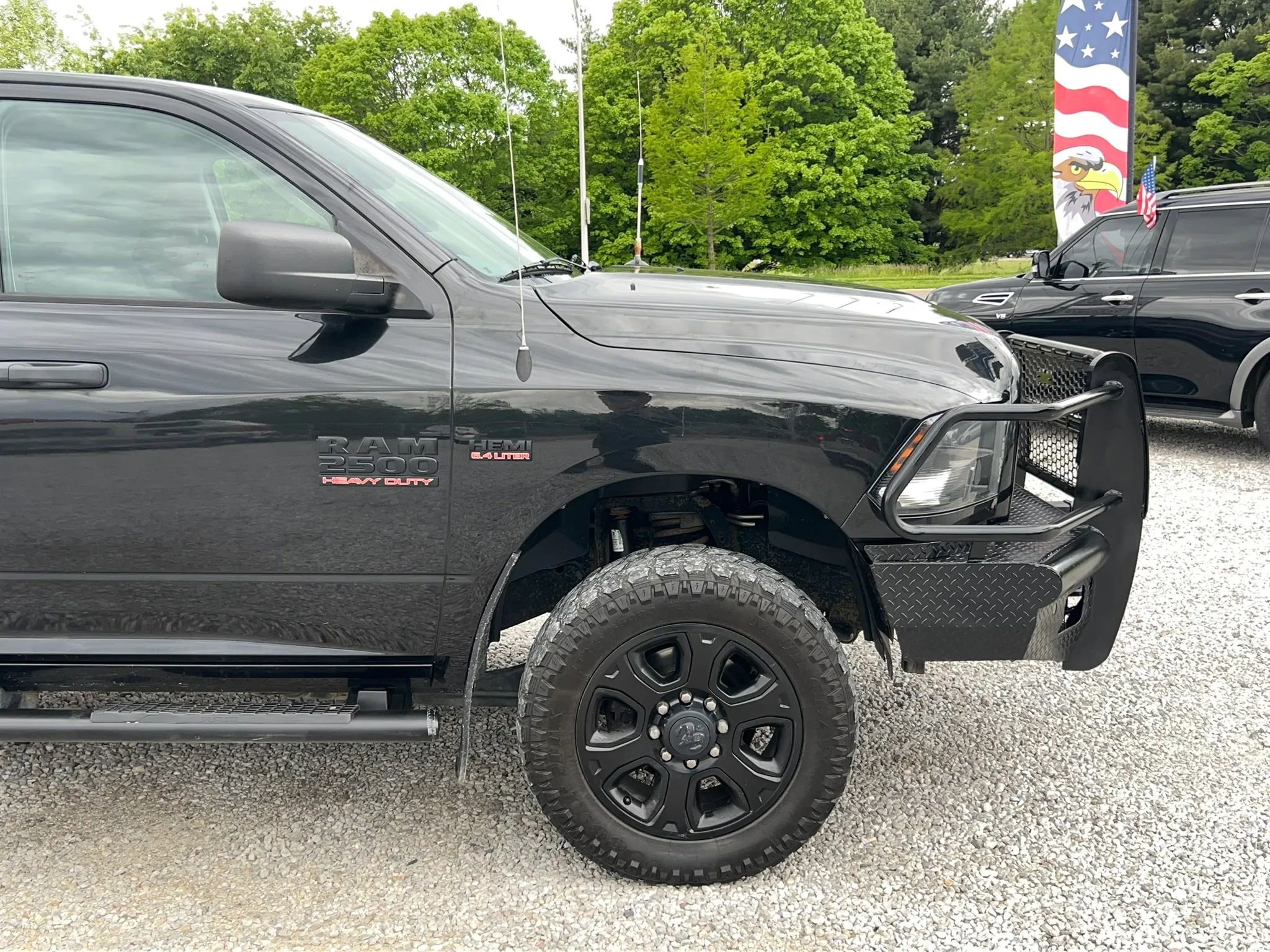 Used 2016 RAM 2500 SLT w/ Black Appearance Group AWD/4WD image 9