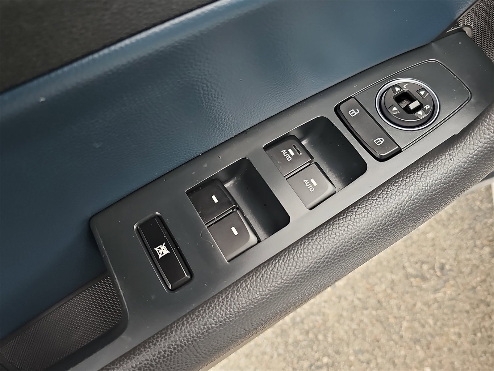 Used 2019 Hyundai Sonata Limited image 28