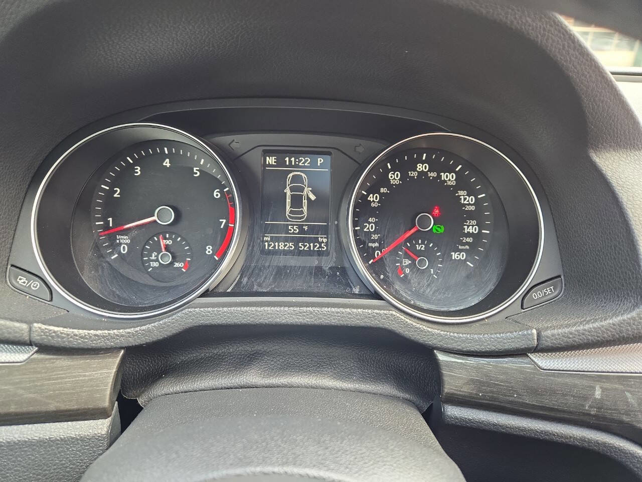 Used 2016 Volkswagen Passat 1.8T image 25