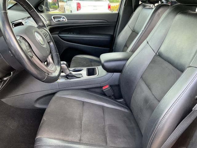 Used 2020 Jeep Grand Cherokee Altitude RWD image 5