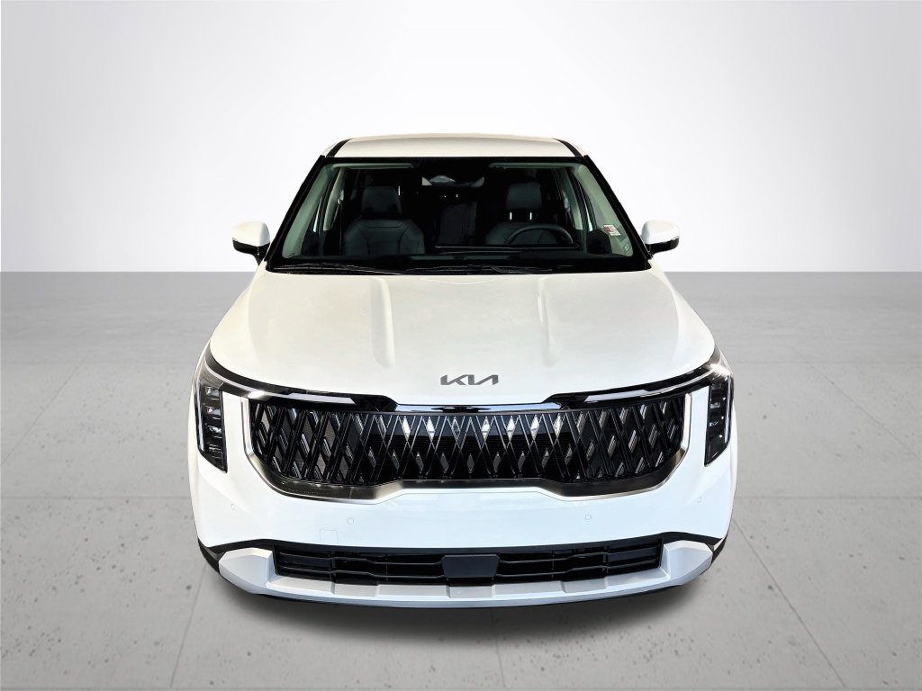 New 2027 Kia Carnival FWD image 3