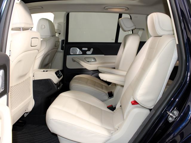 Used 2020 Mercedes-Benz GLS 450 4MATIC image 24