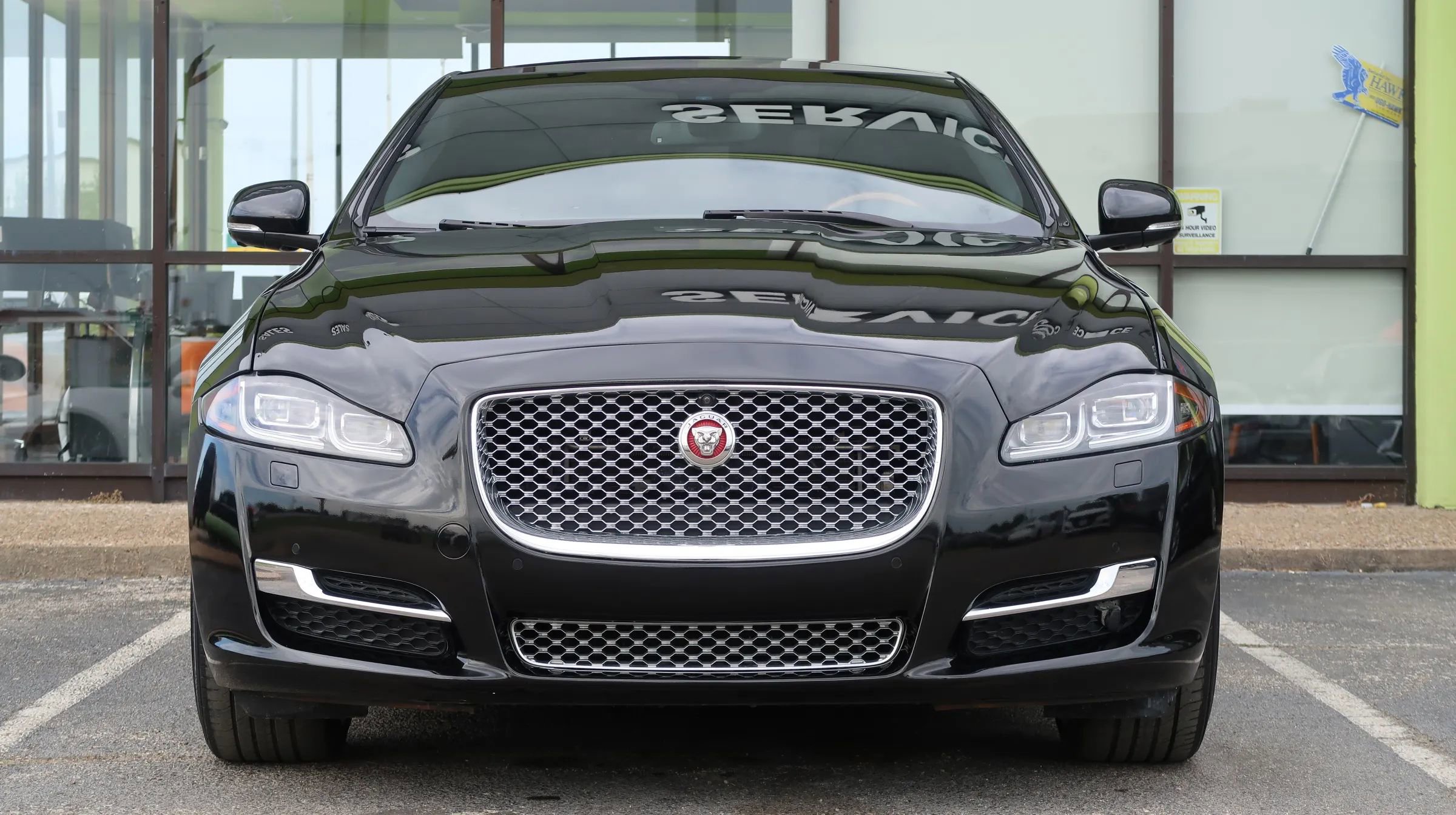 Used 2017 Jaguar XJ R-Sport AWD/4WD image 2