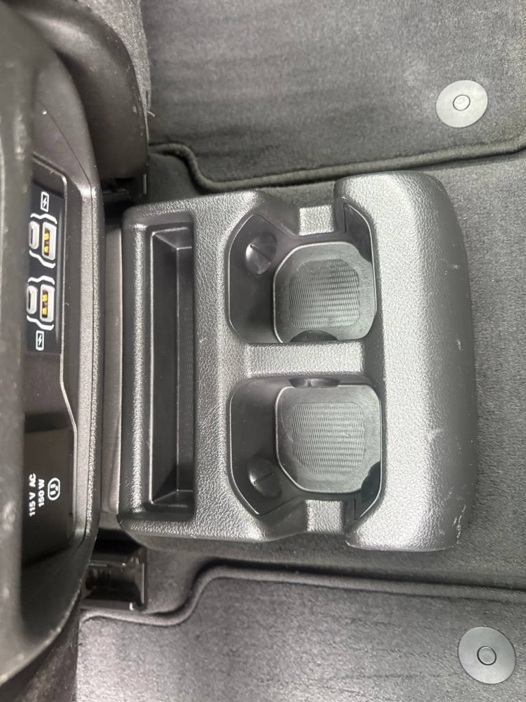 Used 2024 Jeep Grand Cherokee L Altitude AWD/4WD image 32