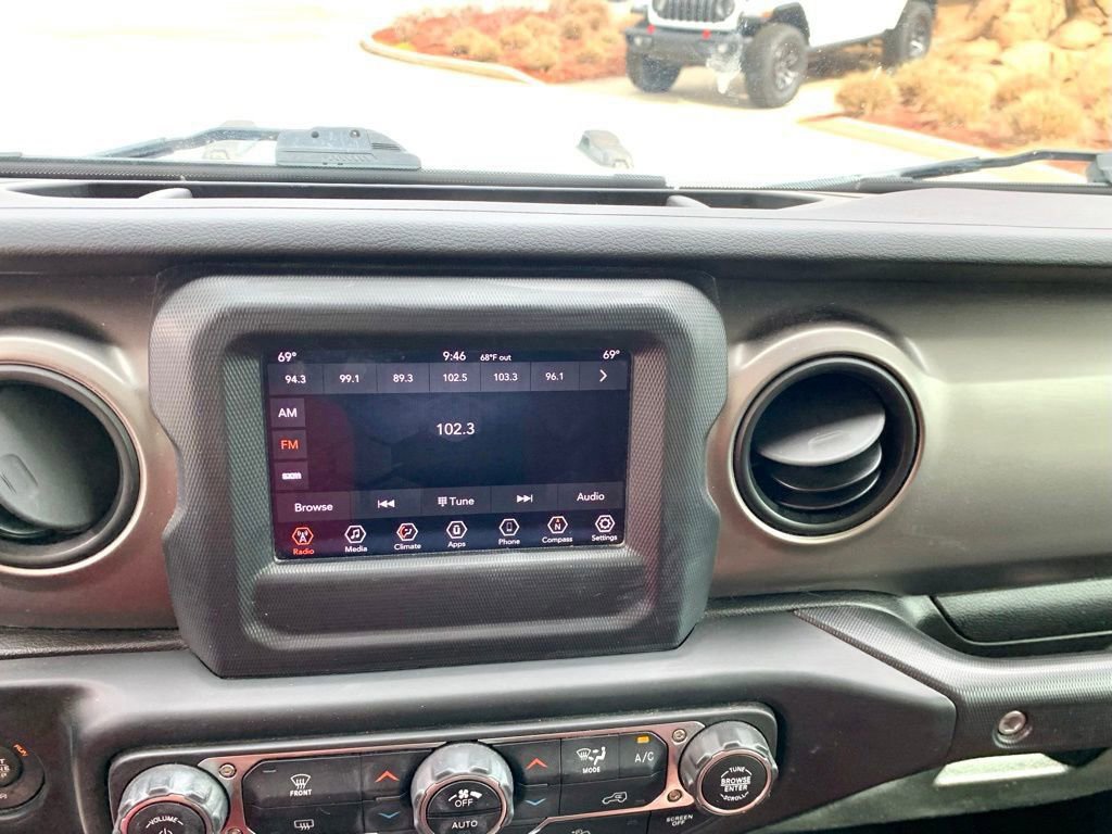 Used 2019 Jeep Wrangler Unlimited Sport S image 16