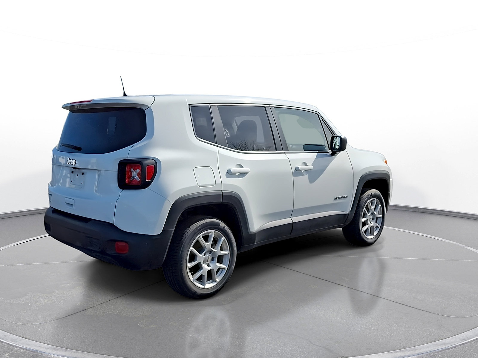 Used 2023 Jeep Renegade Latitude AWD/4WD image 8