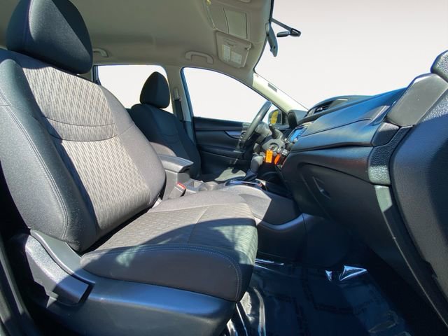 Used 2018 Nissan Rogue S image 15