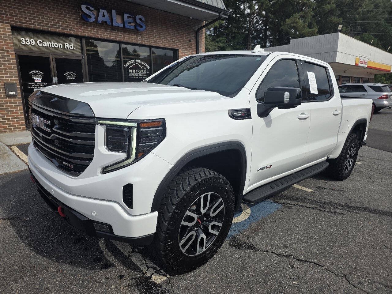 Used 2024 GMC Sierra 1500 AT4 w/ Technology Package