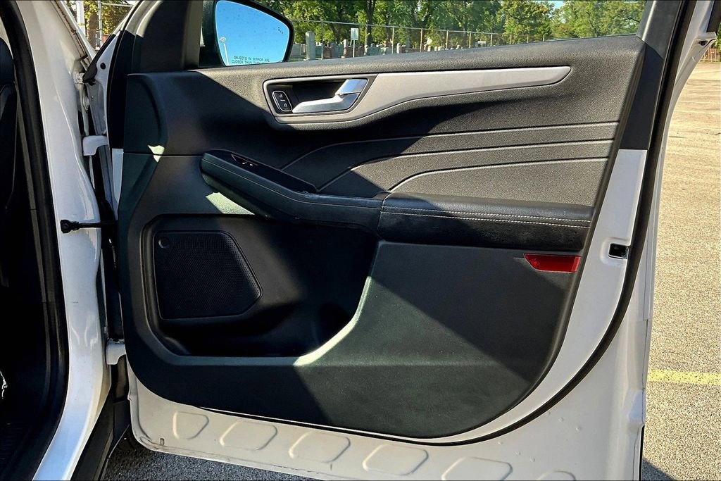 Certified 2021 Ford Escape SE image 22