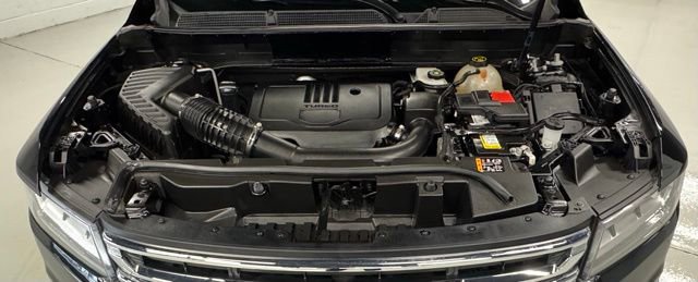 Used 2023 GMC Acadia SLE image 29