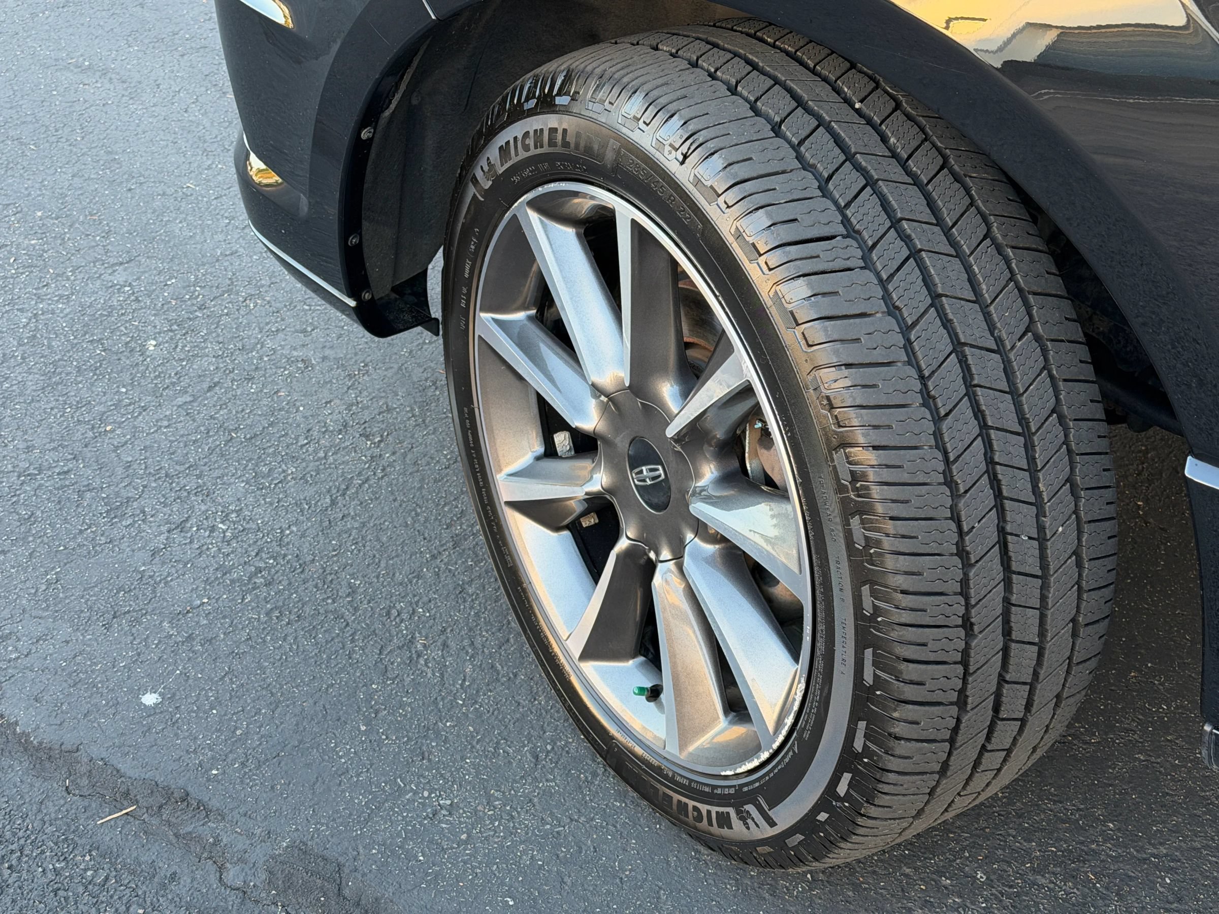 Used 2016 Lincoln Navigator Reserve AWD/4WD image 6