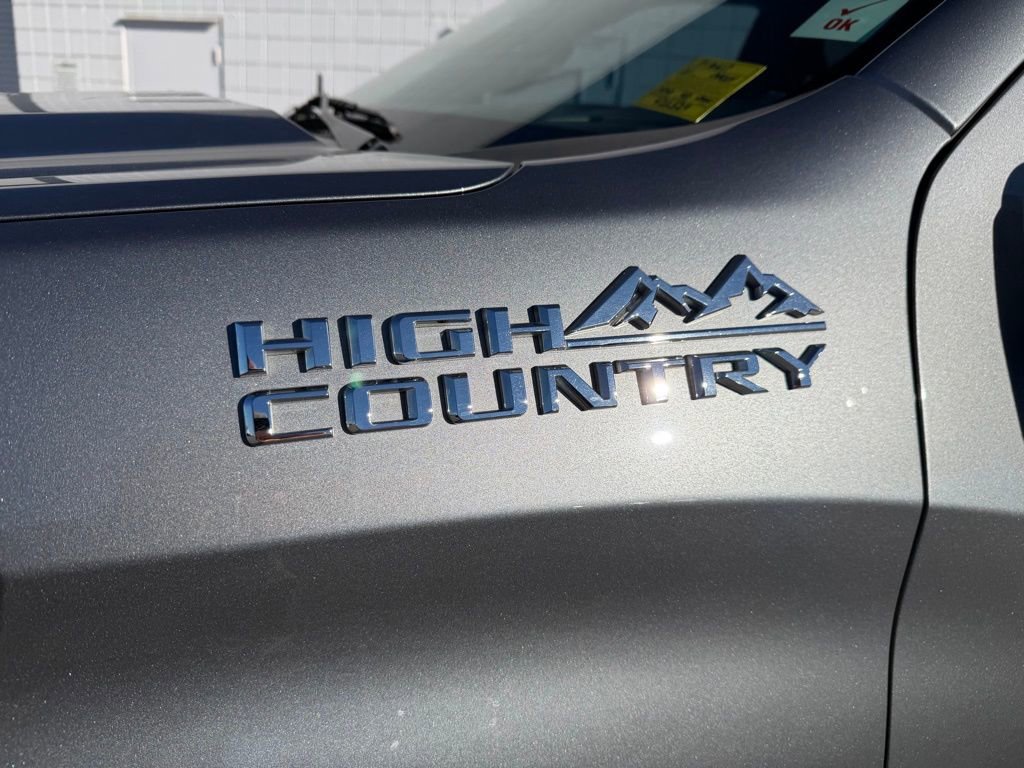 Used 2021 Chevrolet Silverado 1500 High Country w/ Safety Package II image 10