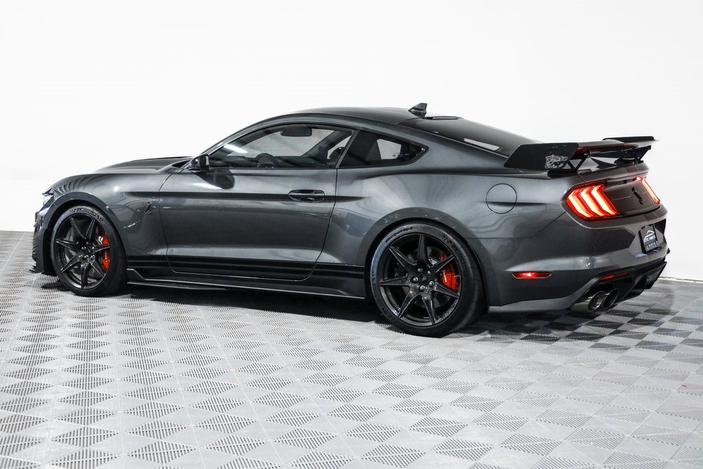 Used 2022 Ford Mustang Shelby GT500 w/ Carbon Fiber Track Pack image 19