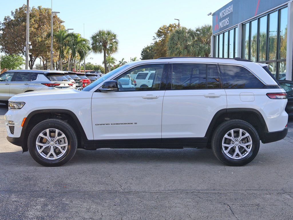 Used 2022 Jeep Grand Cherokee Limited w/ Trailer Tow Prep Group (B) image 18