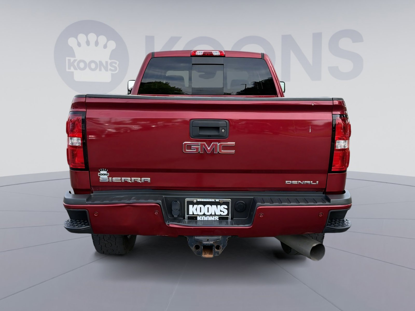 Used 2018 GMC Sierra 2500 Denali w/ Duramax Plus Package AWD/4WD image 5