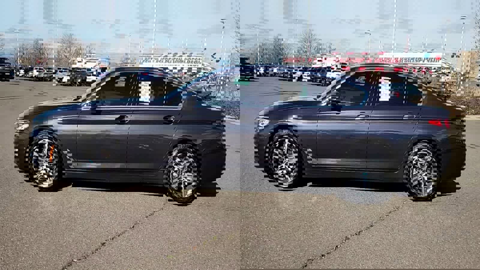 Used 2022 BMW 530i xDrive w/ Premium Package image 5