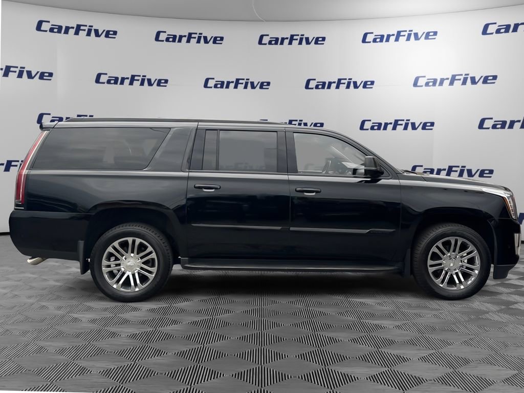 Used 2020 Cadillac Escalade ESV 4WD image 7