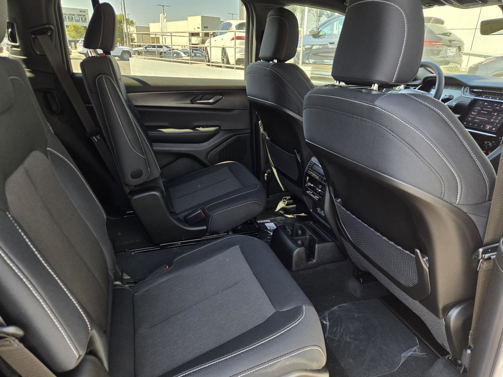 New 2026 Jeep Grand Cherokee L Laredo RWD image 30