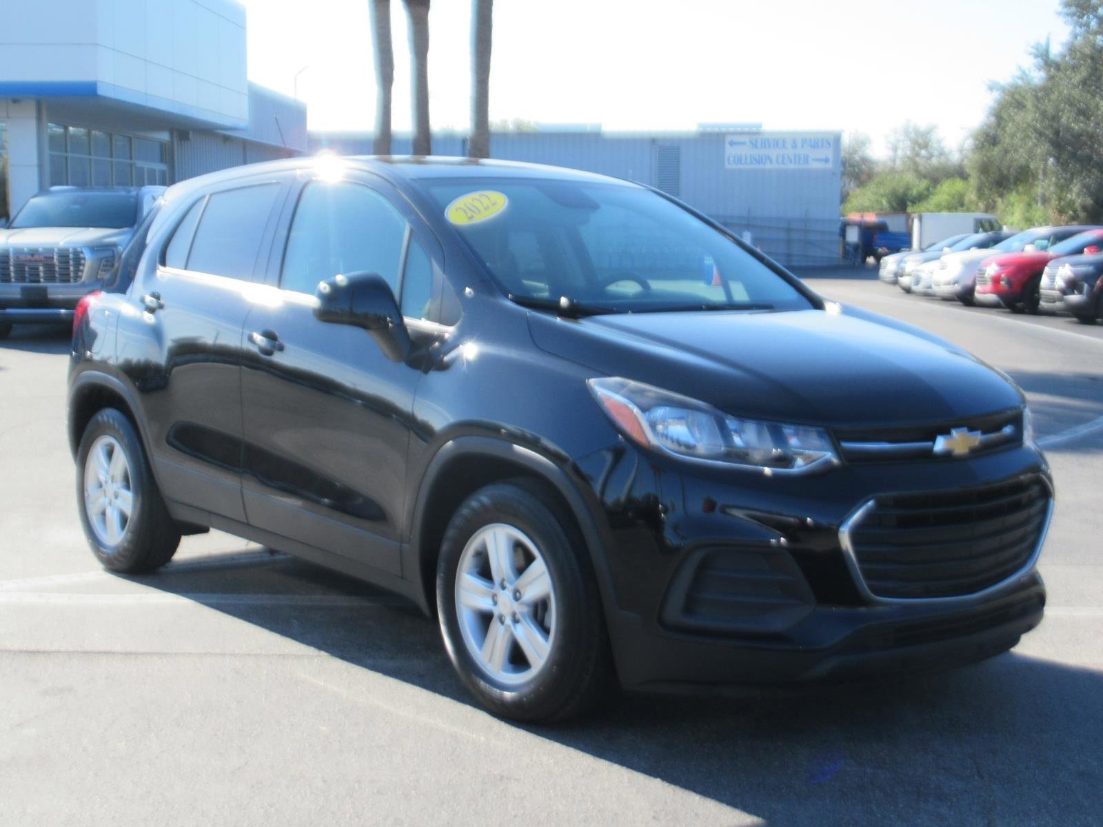 Used 2022 Chevrolet Trax LS w/ Tint and Cruise Package image 4