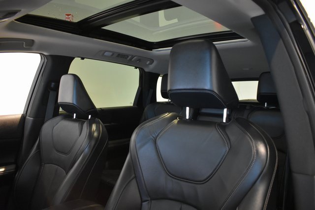 Used 2023 INFINITI QX60 Luxe w/ Performance Audio Package image 3