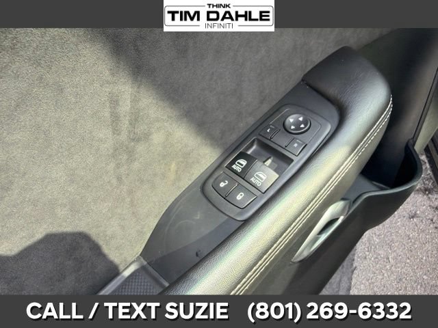 Used 2018 Dodge Challenger SRT RWD image 13