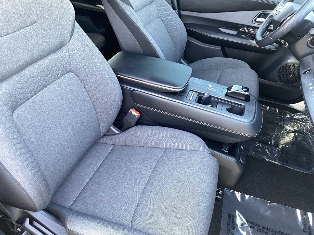 Certified 2023 Nissan Ariya FWD image 11