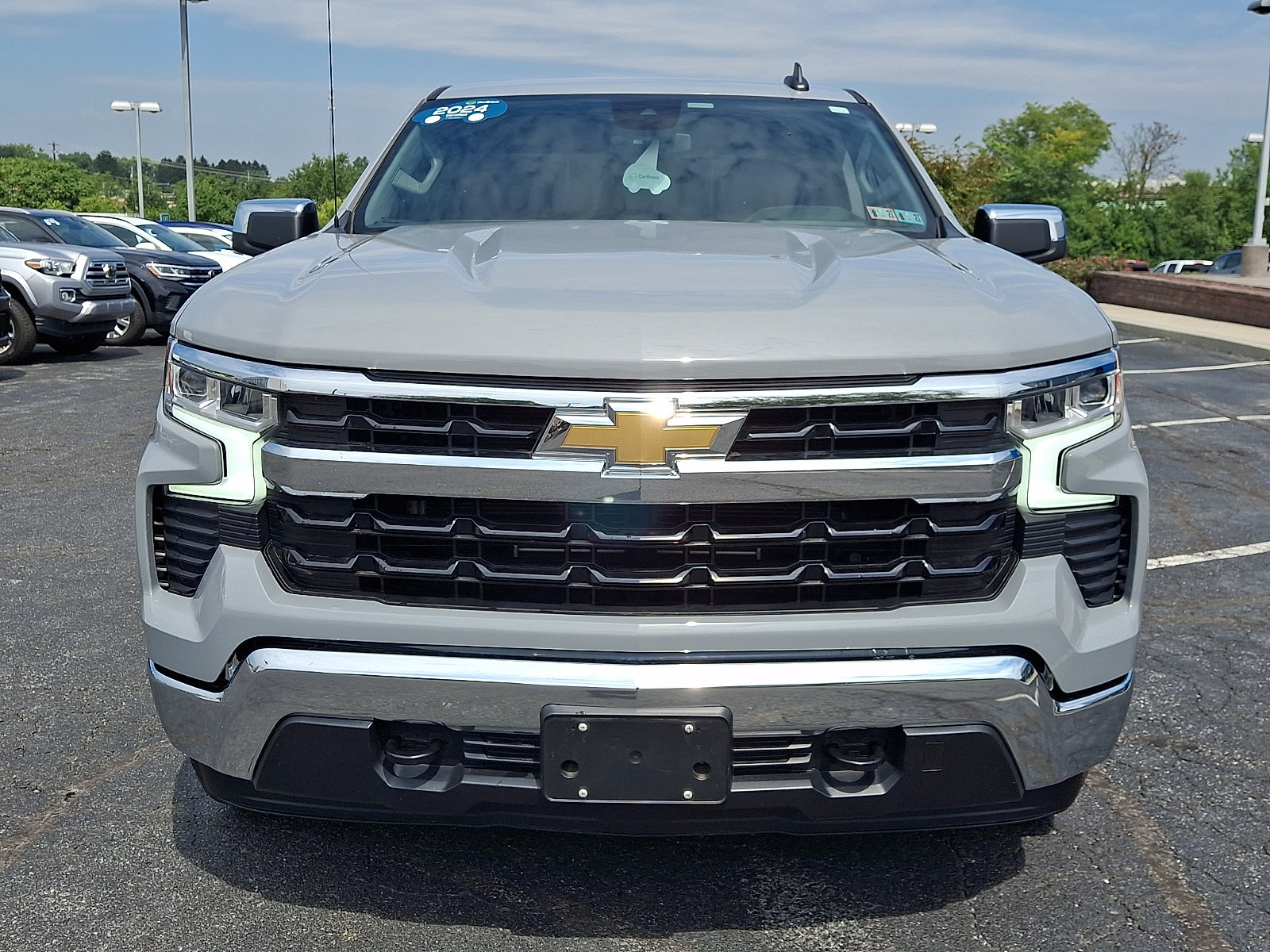 Certified 2024 Chevrolet Silverado 1500 LT AWD/4WD image 2