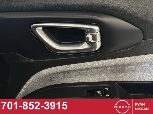 Used 2024 Jeep Compass Latitude image 31