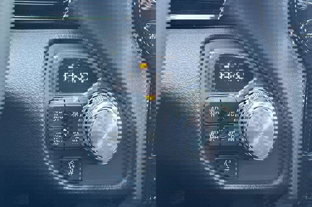 New 2025 RAM 1500 Laramie w/ Night Edition image 17