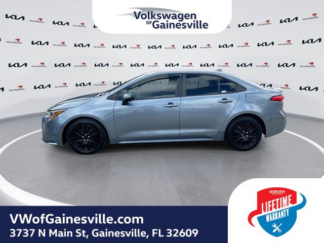 Used 2020 Toyota Corolla LE FWD image 5