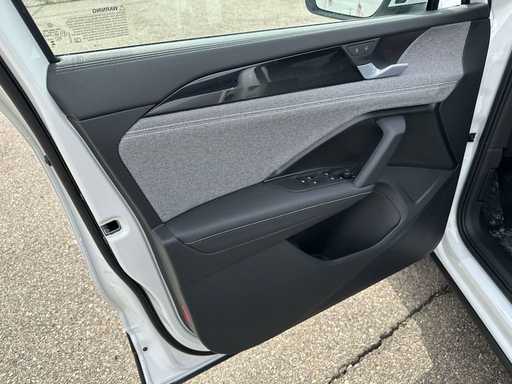 New 2026 Volkswagen Tiguan S AWD/4WD image 10
