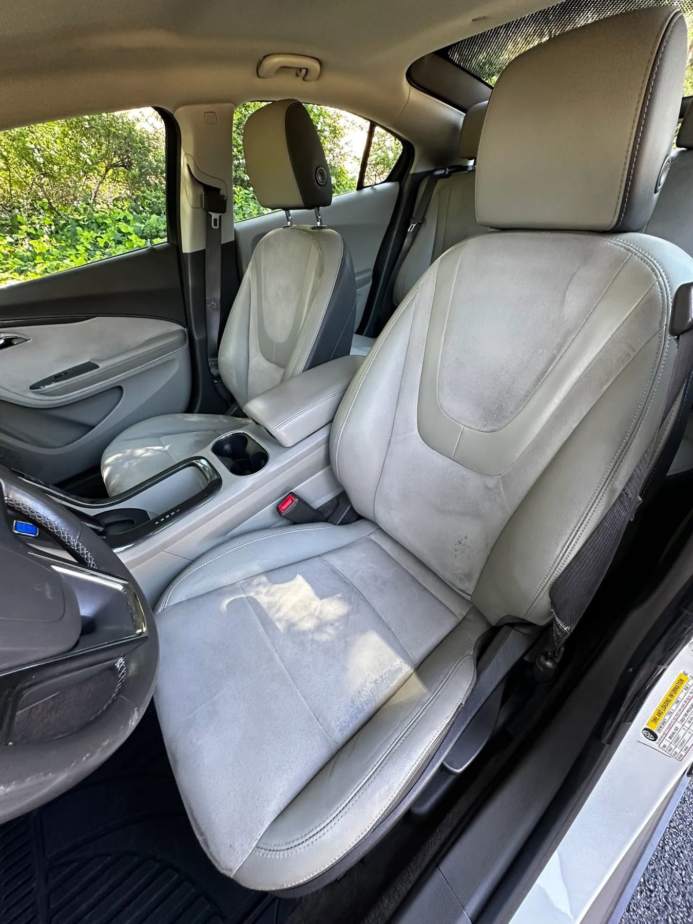Used 2013 Chevrolet Volt Premium w/ Premium Trim Package FWD image 16