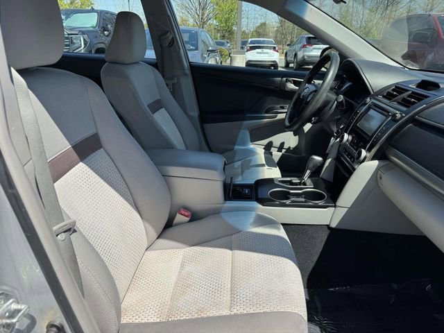 Used 2012 Toyota Camry LE image 9
