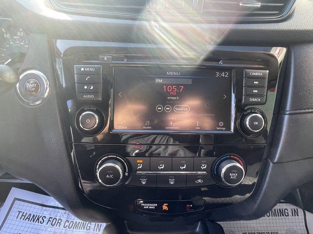 Used 2019 Nissan Rogue SV image 19