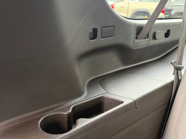 Used 2024 Chevrolet Suburban LT image 41