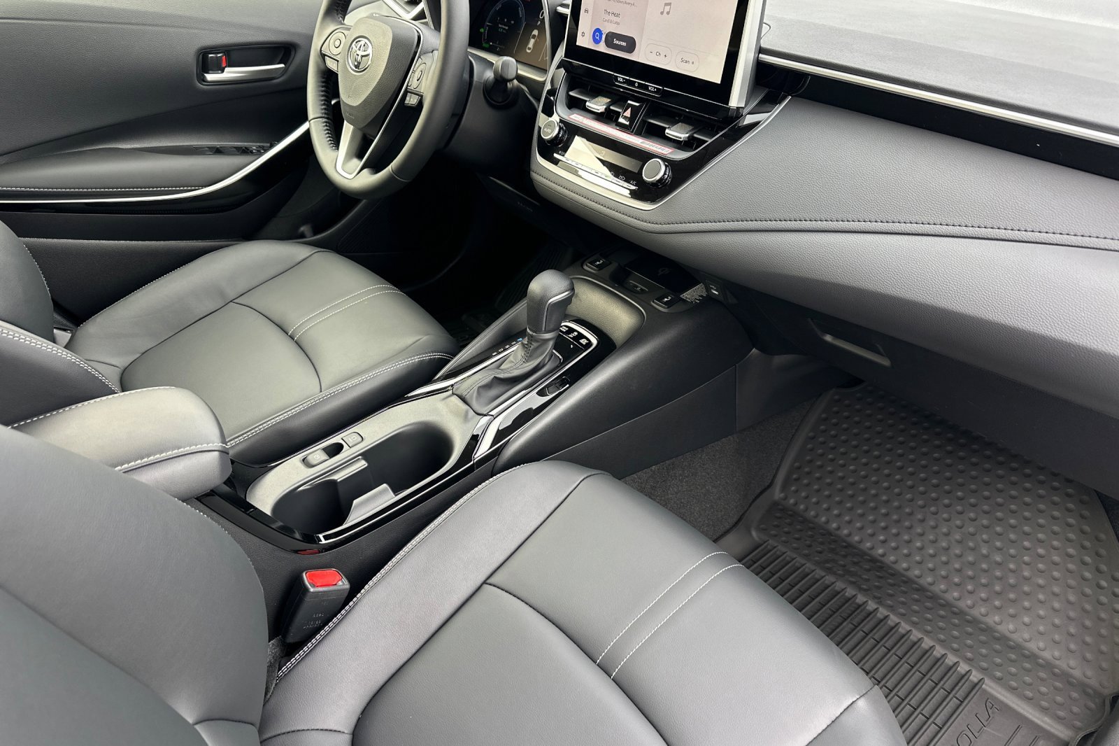 New 2026 Toyota Corolla XLE image 17