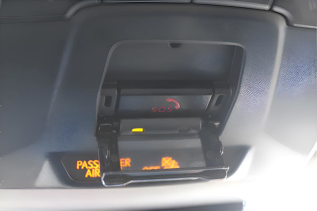 Used 2025 Toyota Corolla LE image 25