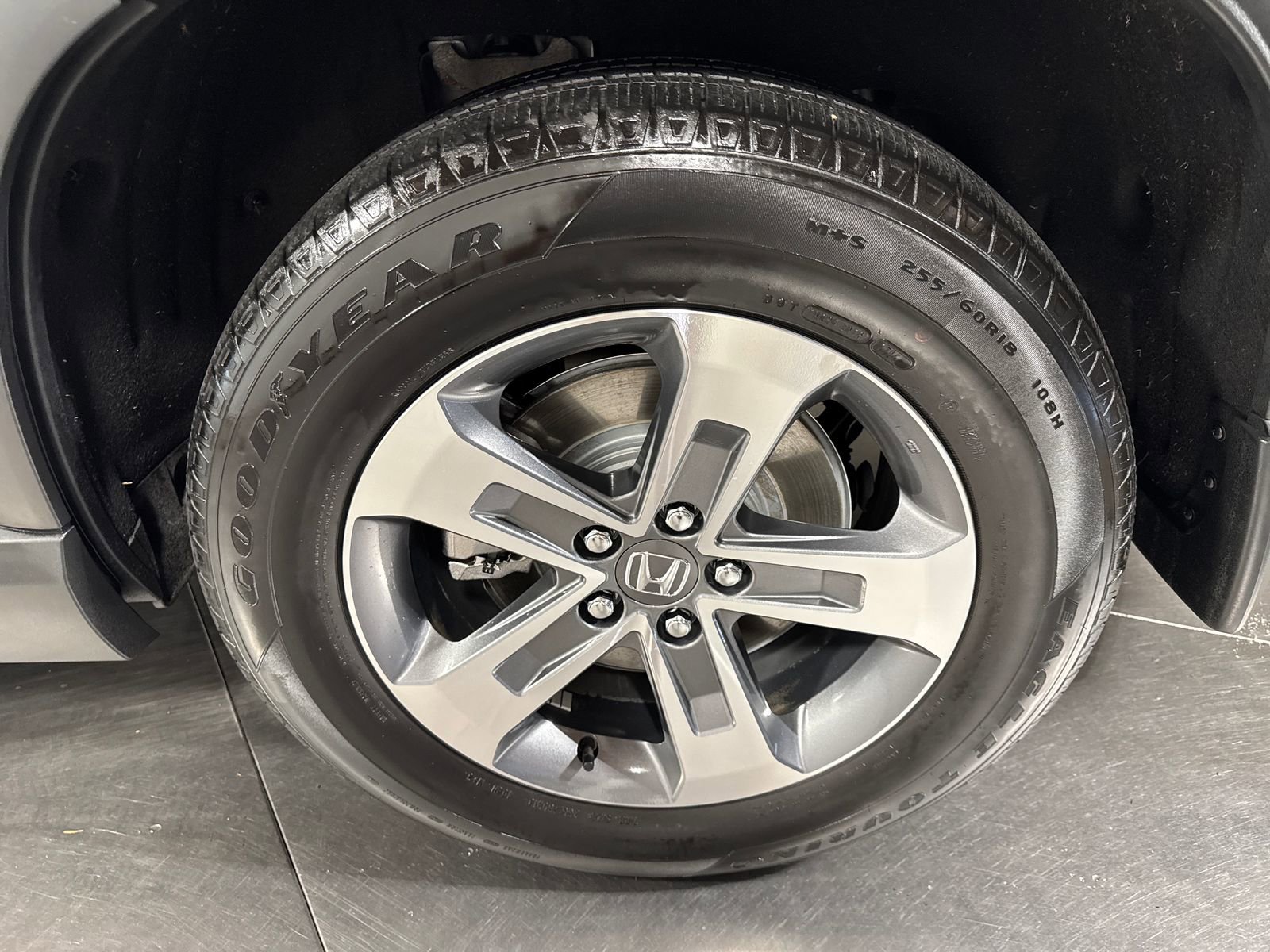 Used 2025 Honda Pilot EX-L image 12