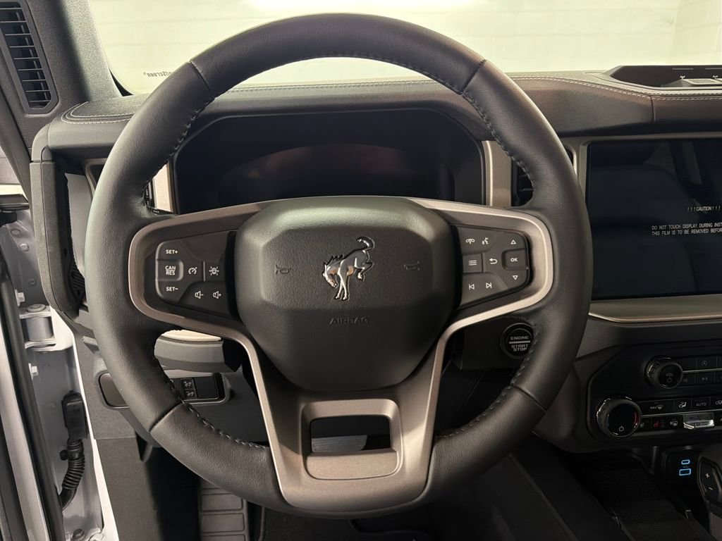 New 2025 Ford Bronco Outer Banks w/ Sasquatch Package image 17