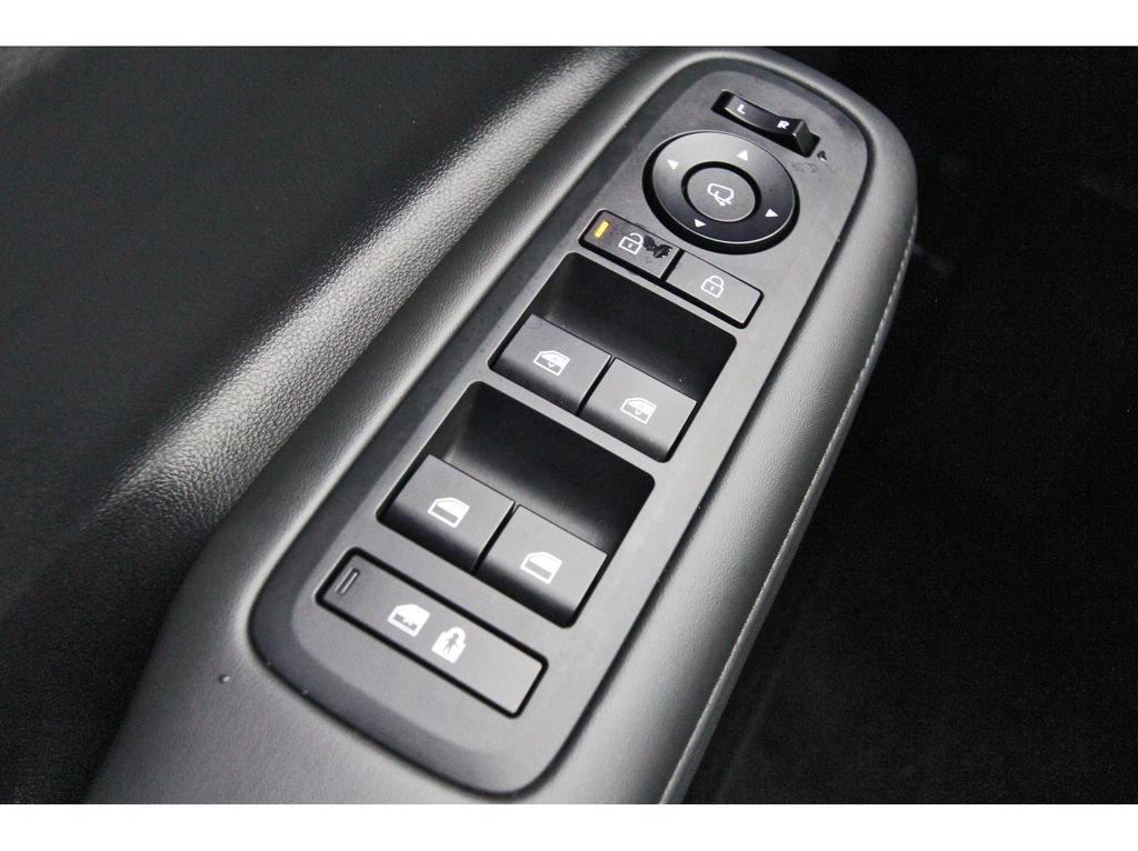 Certified 2025 Hyundai Santa Fe Limited AWD/4WD image 25