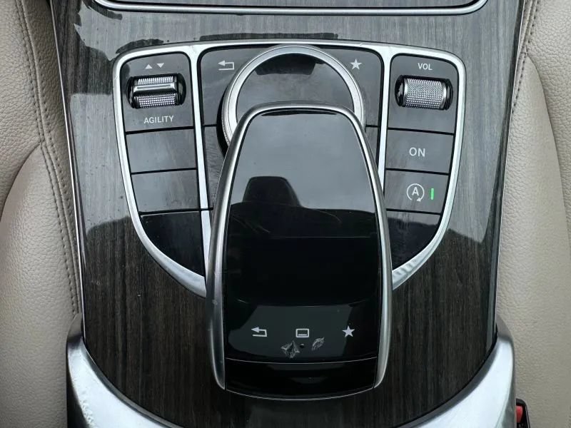 Used 2015 Mercedes-Benz C 300 4MATIC Sedan image 36