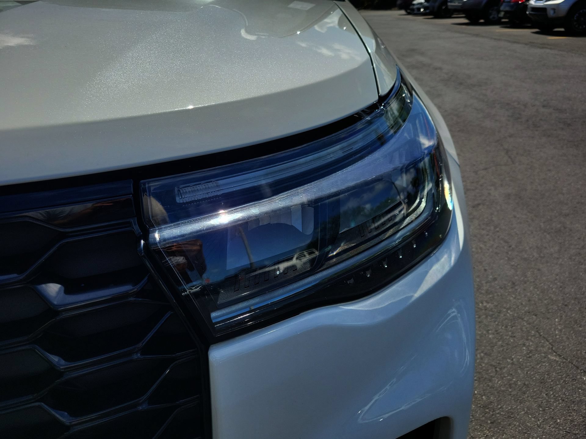 Used 2025 Ford Explorer ST-Line w/ Premium Package RWD image 10