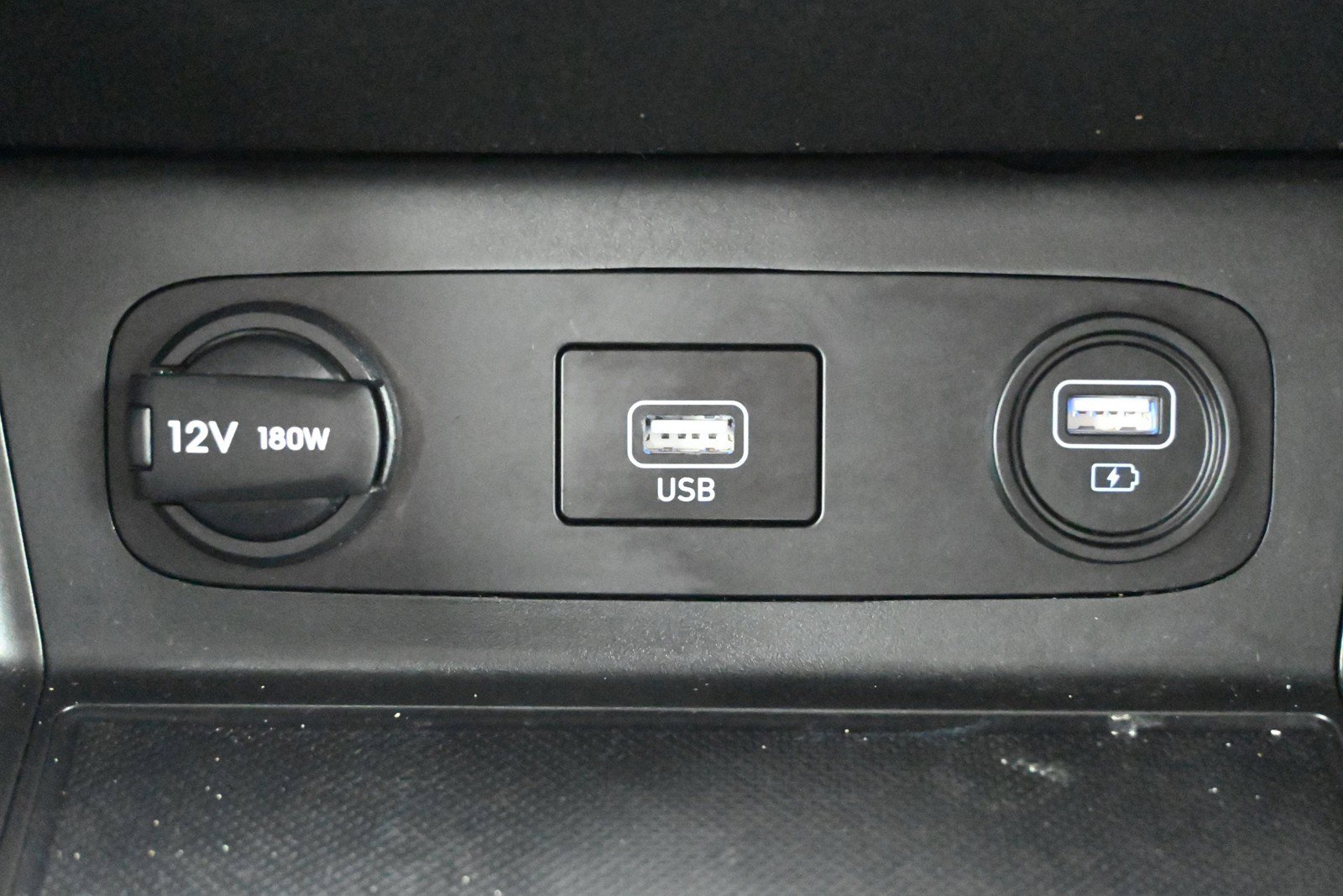 Certified 2023 Hyundai Sonata SEL w/ Preferred Accessory Package FWD image 18