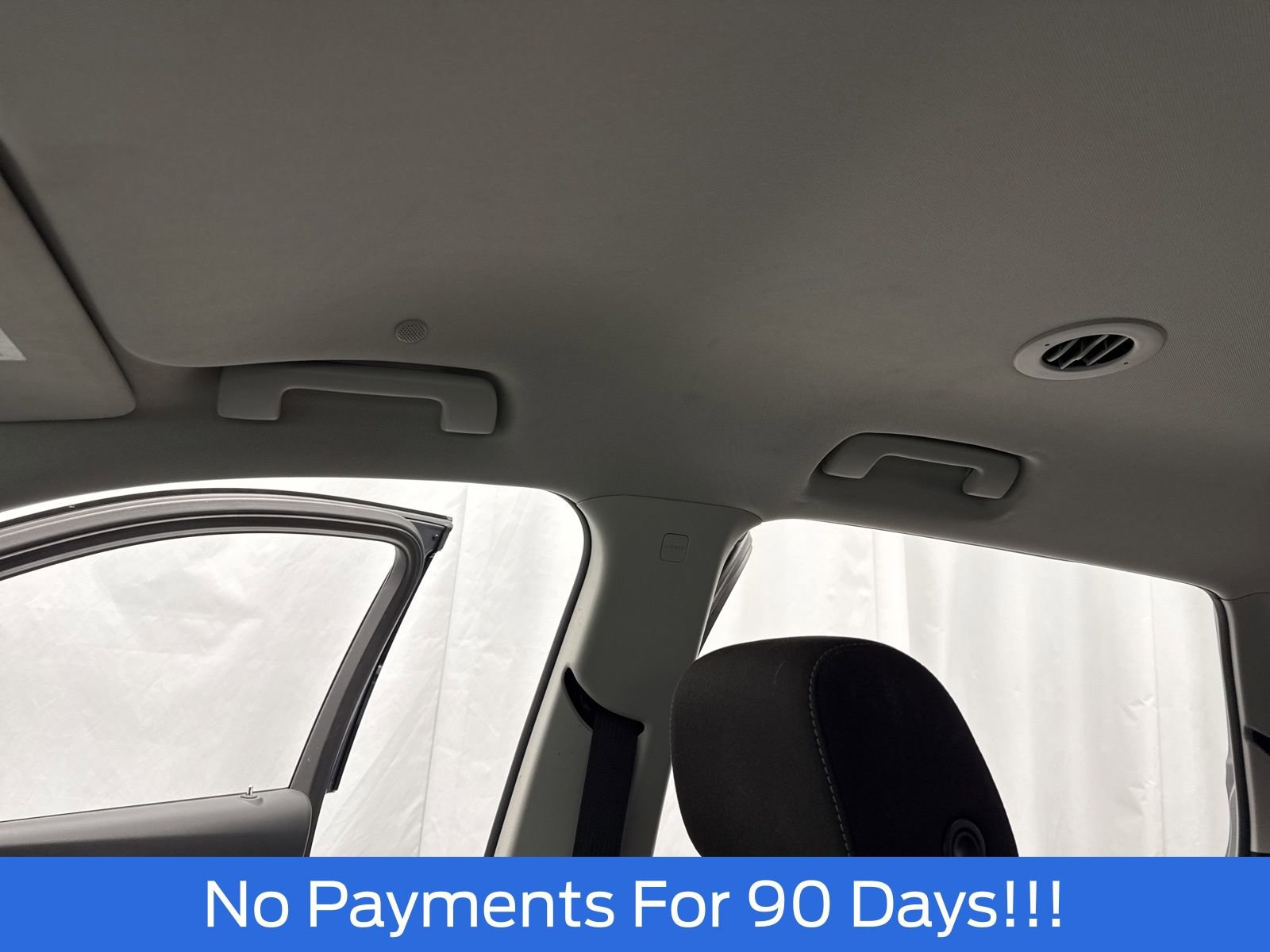 Used 2020 Chevrolet Traverse LT image 23