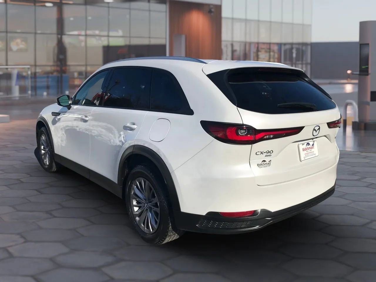 Used 2024 MAZDA CX-90 3.3 Turbo w/ Preferred Package AWD/4WD image 5