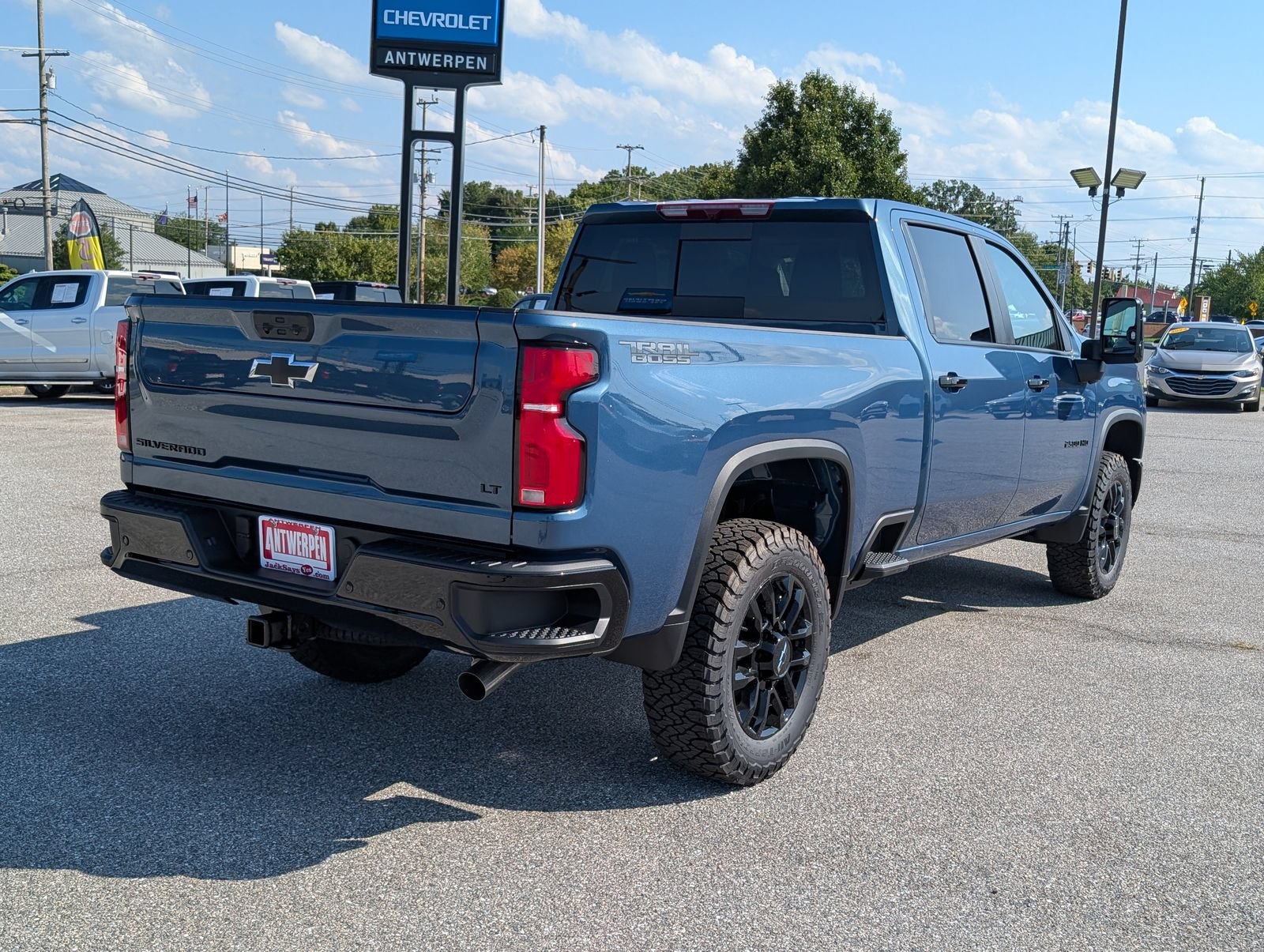 New 2026 Chevrolet Silverado 2500 LT w/ Trail Boss Package AWD/4WD image 2