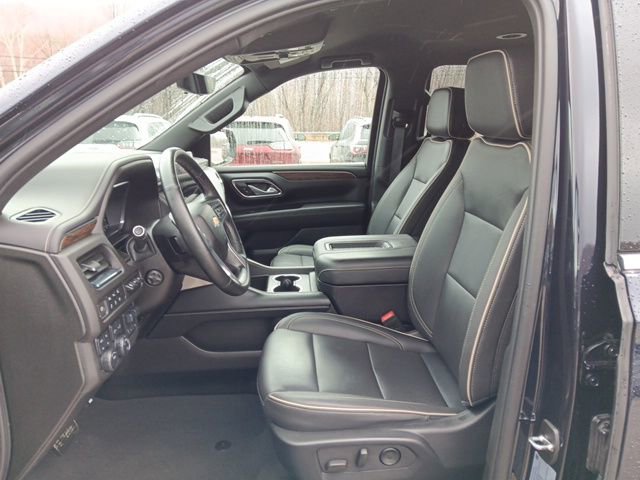 Used 2024 Chevrolet Tahoe Premier AWD/4WD image 6