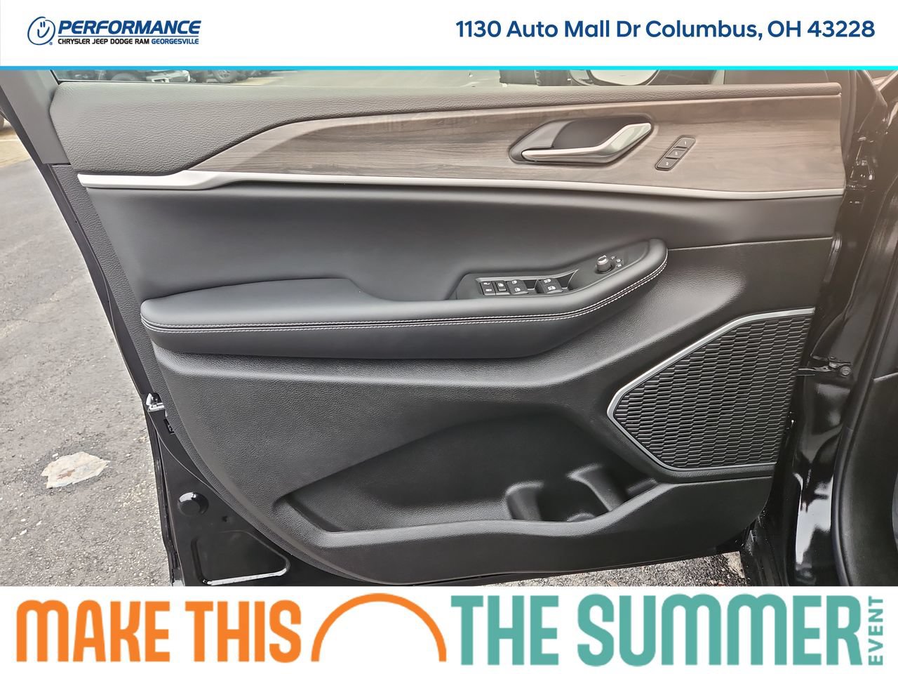 New 2026 Jeep Grand Cherokee Limited w/ Limited Altitude Package AWD/4WD image 19